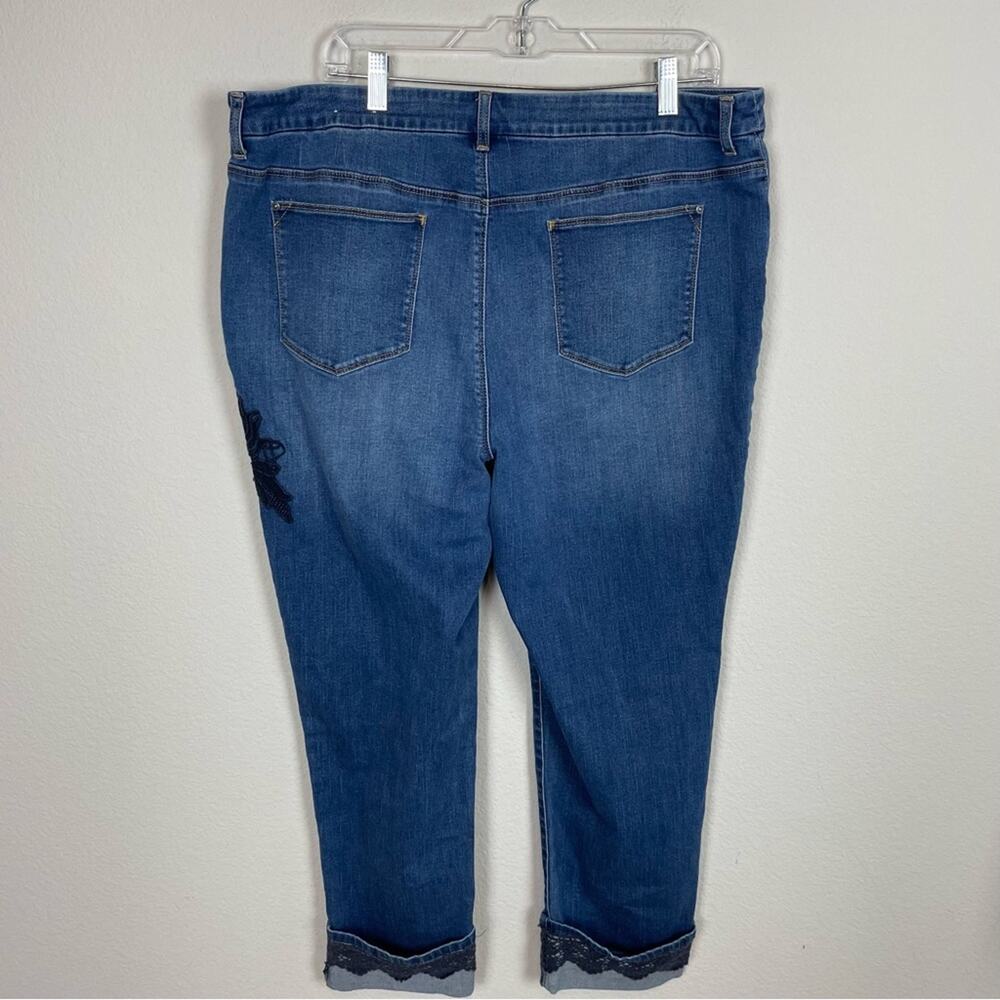 Chico's Blue Denim Floral & Patch  Embellished Ankle Jeans 3 - Picture 7 of 10
